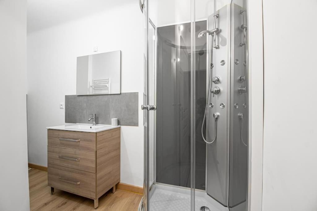 Sweet-Haven 4 Pers, Calme, Proche Autoroute Apartment Bousse  Bagian luar foto